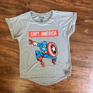 Captain America women’s graphic tee